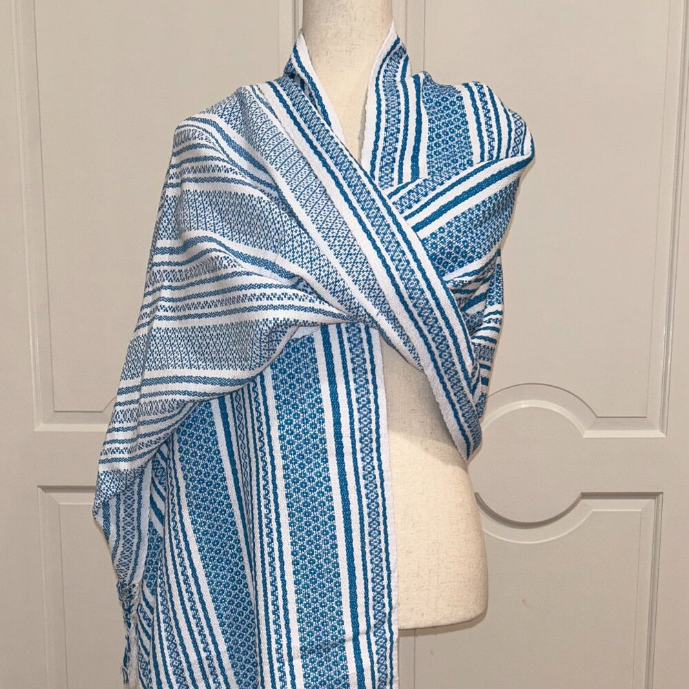 Artisanal, One of the kind Mexican woven rebozo. Mexican Shawl. Winter Cover.
